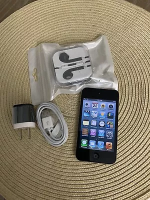 Apple Ipod Touch 4th Generation 8gb A1367 • $20