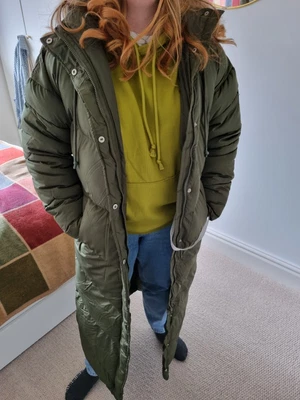 £20 • Buy Ladies Oversized Khaki Maxi Length Chevron Puffer Coat (size 10, Large) 