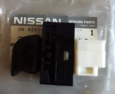 GENUINE Nissan Pathfinder R50 3.5 V6 AUTO WINDOW SWITCH • $72