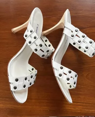 VINTAGE MANOLO BLAHNIK White Cintu Bulgaro High Heel Sandals 39.5 • $189