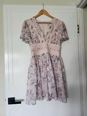 $40 • Buy Forever New Dress Size 8