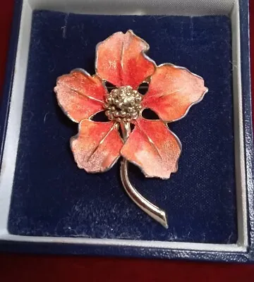 Vintage Hollywood Red Enamelled Pansy Flower Brooch.  • £5
