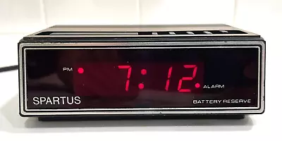 Vintage Wood Grain Spartus Digital Alarm Clock With Battery Reserve - Model 1108 • $16.95