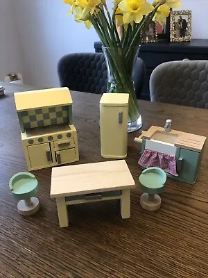 Daisy Lane Kitchen Dolls House Furniture By Le Toy Van.   New Without Box. • £15