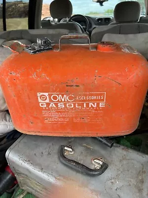 Vtg Omc Metal 6 Gallon Marine Outboard Motorboat Gas Fuel Can Tank Boat • $50