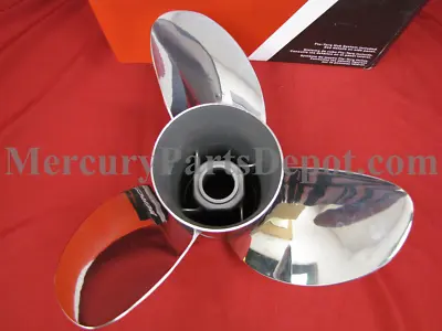 Mercury Propeller - Enertia ECO 16 X 17 Pitch RH Part# 48-8M0151251 • $959