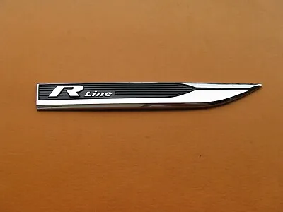 16 17 18 19 Vw Passat R Line Right Side Fender Emblem Logo Badge Sign Used 39065 • $42.75