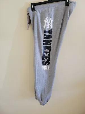 Victoria Secret Pink Yankees Sweatpants • $4.90