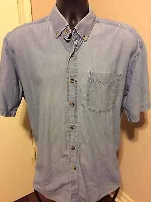 Men's L.L. BEAN Blue Short Sleeve Denim Button Shirt Size Large L Reg. • $23.97