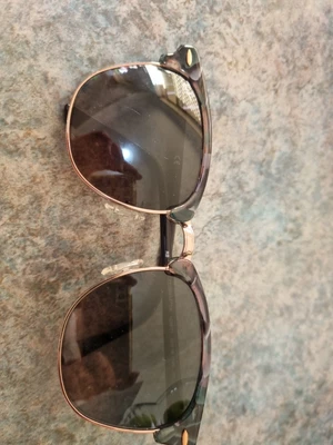 $40 • Buy Ladies Rayban Clubmaster