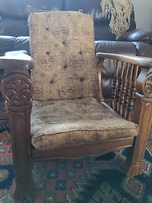 Child’s Antique Oak Morris Mission Chair – Original Cushion • $75