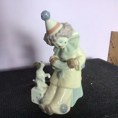 Lladro Pierrot Clown With Puppy & Concertina #5279  Unboxed In New Condition • £34.99