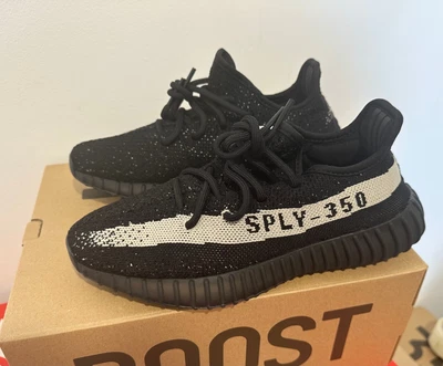$650 • Buy Adidas Yeezy Boost 350 V2 Oreo US5.5 ✅DOMESTIC FREE EXPRESS SHIPPING✅