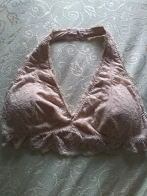 $7.43 • Buy GILLY HICKS BRALETTE SIZE L  LINED LACE V Neck Beige Comfort Sexy Crop Top Bra