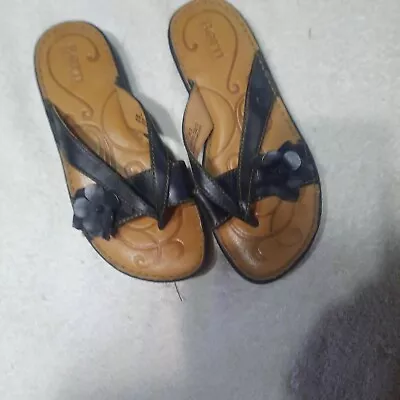 Born Black Leather Flower Thong Sandals Women's Size 6 • $14.75