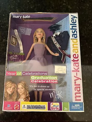 Mary Kate And Ashley Doll Graduation Day 2004 Celebration Barbie Vintage Toy • $12.99