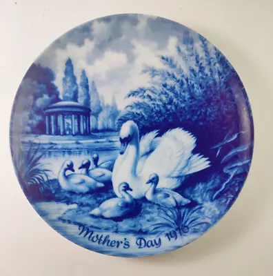 Kaiser Porcelain Blue Mother's Day Plate 1976 Swans Pictured - 6th Edition 7.6  • $12.95