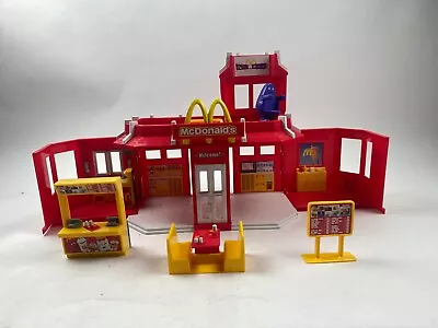 McDonald's Restaurant Drive Thru Carry Along Playset Toy Play Place 2003 • $50.99
