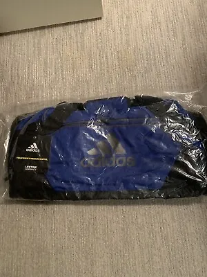 Adidas Team Issue 2 Medium Dufffle Bag 5146867 Color BOLD BLUE 20”x10”x12” • $29.95