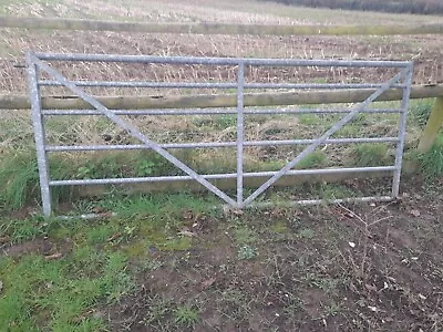 Heavy Duty Galvanised Metal Field/Farm Equestrian Gate - 2.75mtr X 1.15mtr • £40