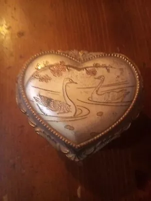 Vintage Sankyo Japan Heart Shaped Trinket And Jewelry Box Plays Chariots Of Fire • $17.50