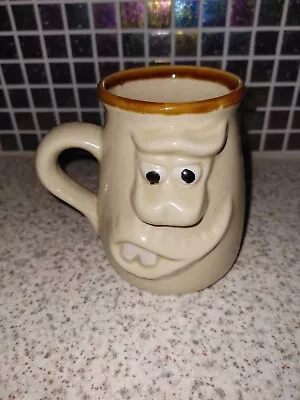 Vintage Collectable Pretty Ugly Pottery Mug • £3.99