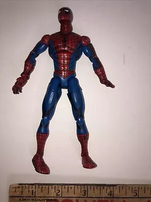 2001 Toybiz Marvel Legends McFarlane Spiderman 6  • $40