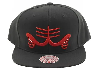 Mitchell & Ness Black NBA Chicago Bulls Logo Remix HWC Snapback Hat - OSFA • $24.95