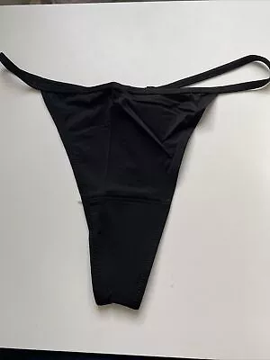 Gilly Hicks By Hollister Black Micro String Thong Medium BNWT Panty • £5.99