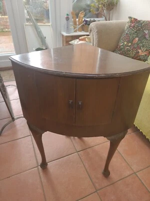 £10 • Buy Vintage Marconi Corner Radio