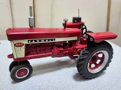 1/16 Vintage Toy IH International  Farmall 560 Custom Tractor • $70