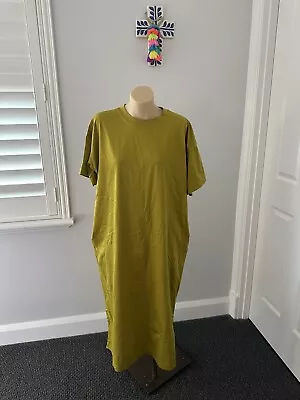 $10 • Buy Great Basic UNIQLO Size M Tshirt Dress Suits 12
