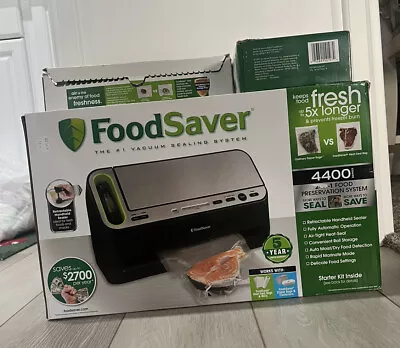 $145 • Buy FoodSaver -4400 Series - Vacuum Sealing System W/ Box Of Bags + 16 Ft Roll. NEW