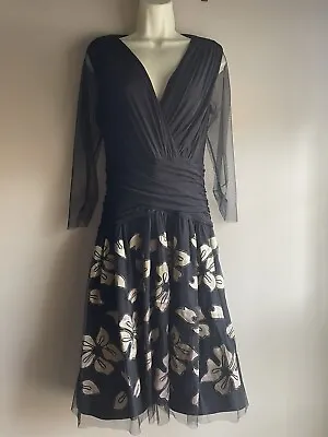 Marisa Baratelli 3/4 Semi Formal Knee Length Dress Size 8 • $56