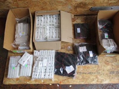 £85 • Buy Job Lot 314 AA/DD/C Size Battery Holders