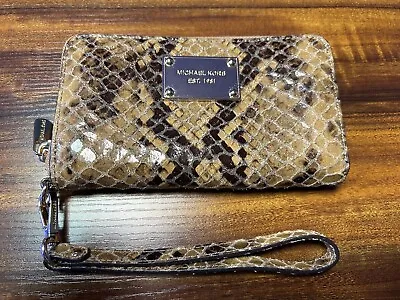 Michael Kors Gold Logo Plaque Snakeskin Wristlet Brown Black • $29.99