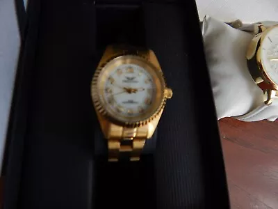 BARGAIN! Delicate Ladies Gold Watch Orologio Very Pretty As New • $39