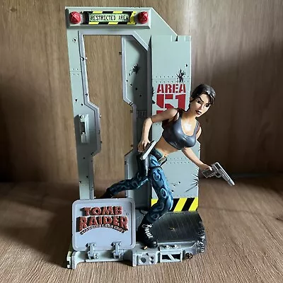 Tomb Raider Lara Croft 10  Inch Area 51 Diorama & Figure • £69.99