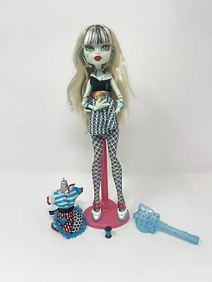 Monster High Home Ick Classroom Frankie Stein Doll Mattel*Near Complete* • $84.79