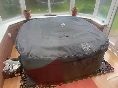 MSPA HOT TUB 4-6 PERSON INFLATABLE SPA - 1.8m SQUARE - 950 Litres - With Access. • £175