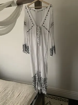$90 • Buy Arnhem Kimono Duster M Black And White