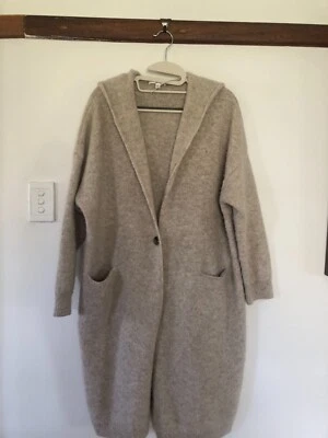 $25 • Buy Long Beige Hooded Cardi/Jacket By Uniqlo. Size L.
