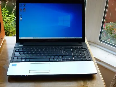 Packard Bell Acer Corp Windows 10 Laptop - Excellent Used Condition • £89.95