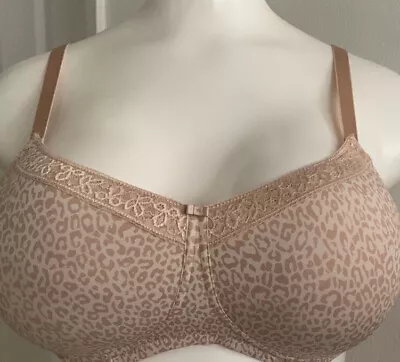 NWT-Amoena Bliss #44785 Non-Wire Light Pad Pocketed Post Mast.  Bra Seamless • $27.99