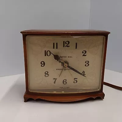 Vintage 1960’s General Electric Alarm Clock Lighted Dial Model 7280K • $21.99
