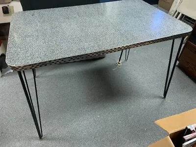 Vintage MCM 1950s Gray Dinette Formica Table Nice Aluminum Edge Design • $249.99