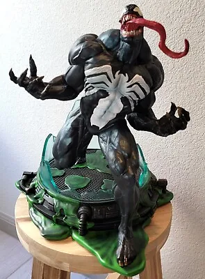 Diamond Select Marvel Premier Collection Venom Statue • $675