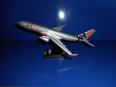 JETSTAR AIRWAYS AIRBUS A330-200 AIRCRAFT MODEL - Scale 1:200 • $40