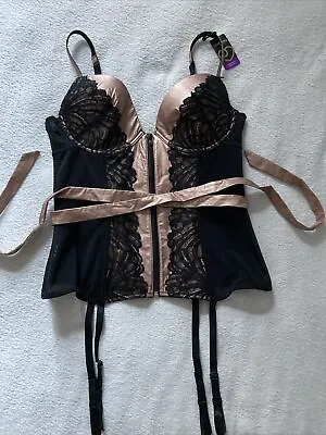 *NEW* LOVEHONEY Faux Leather Lacy CORSET BASQUE Attached Suspenders. Size L • £20