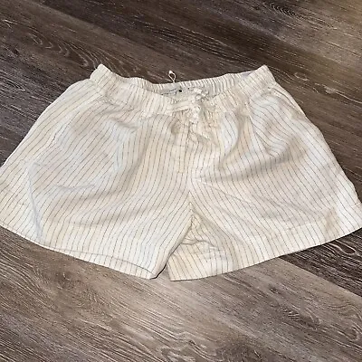 Vince Women’s Shorts XL • $33